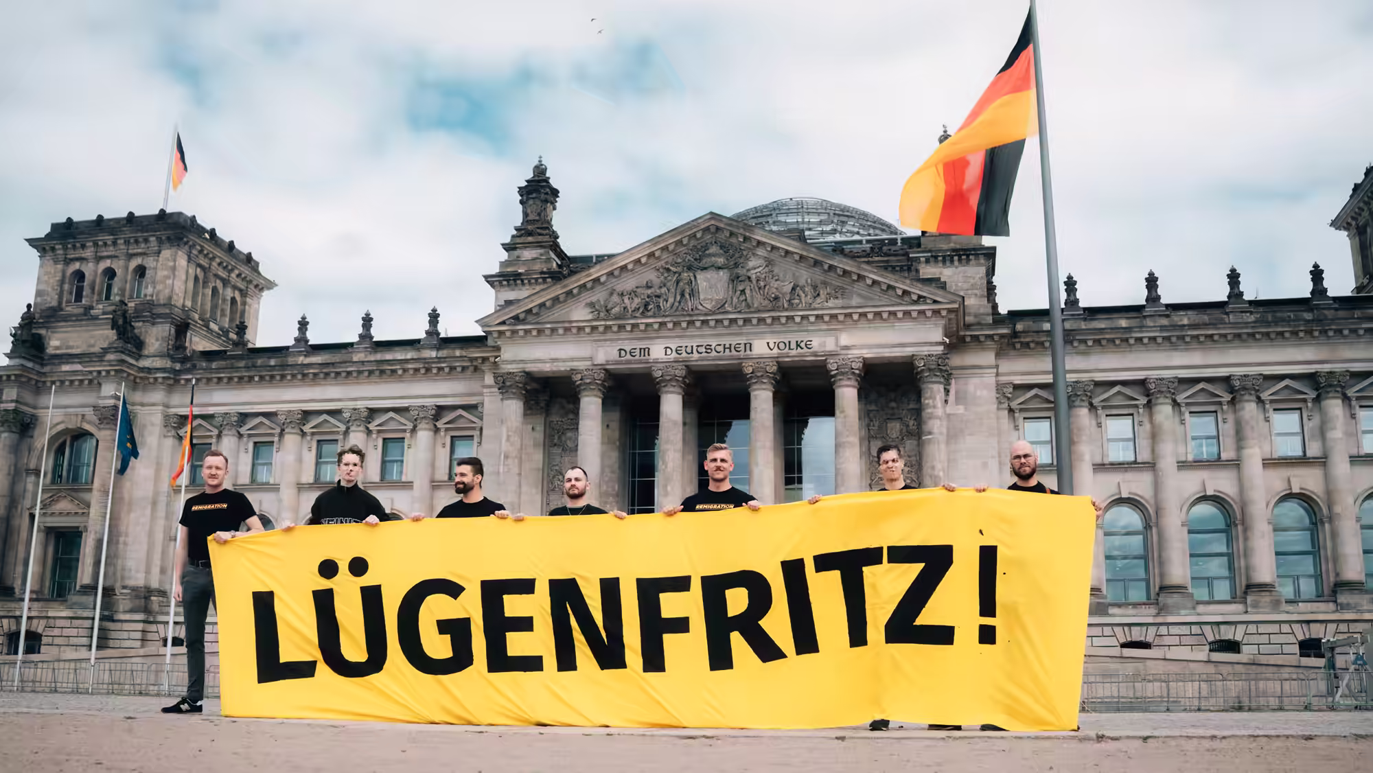 Aktivisten bei der Lügenfritz-Aktion.